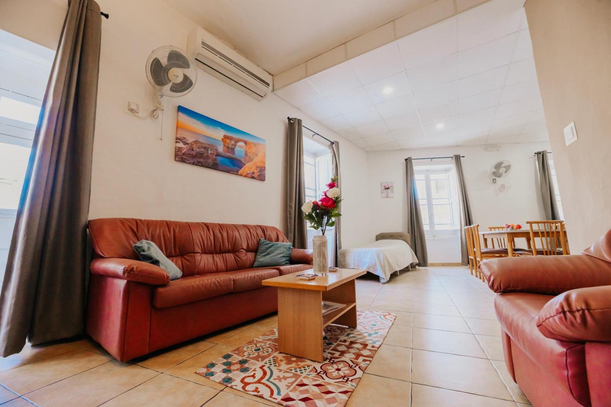 Gelmif Apartments Birgu Bagian luar foto
